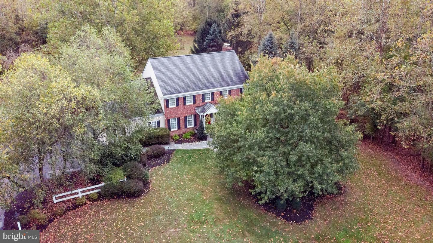 Property Photo:  13 Squire Lane  PA 18938 