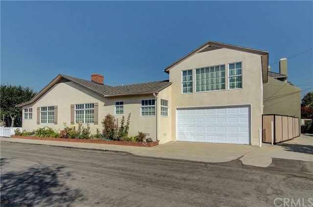 Property Photo:  136 Venetia Drive  CA 90803 