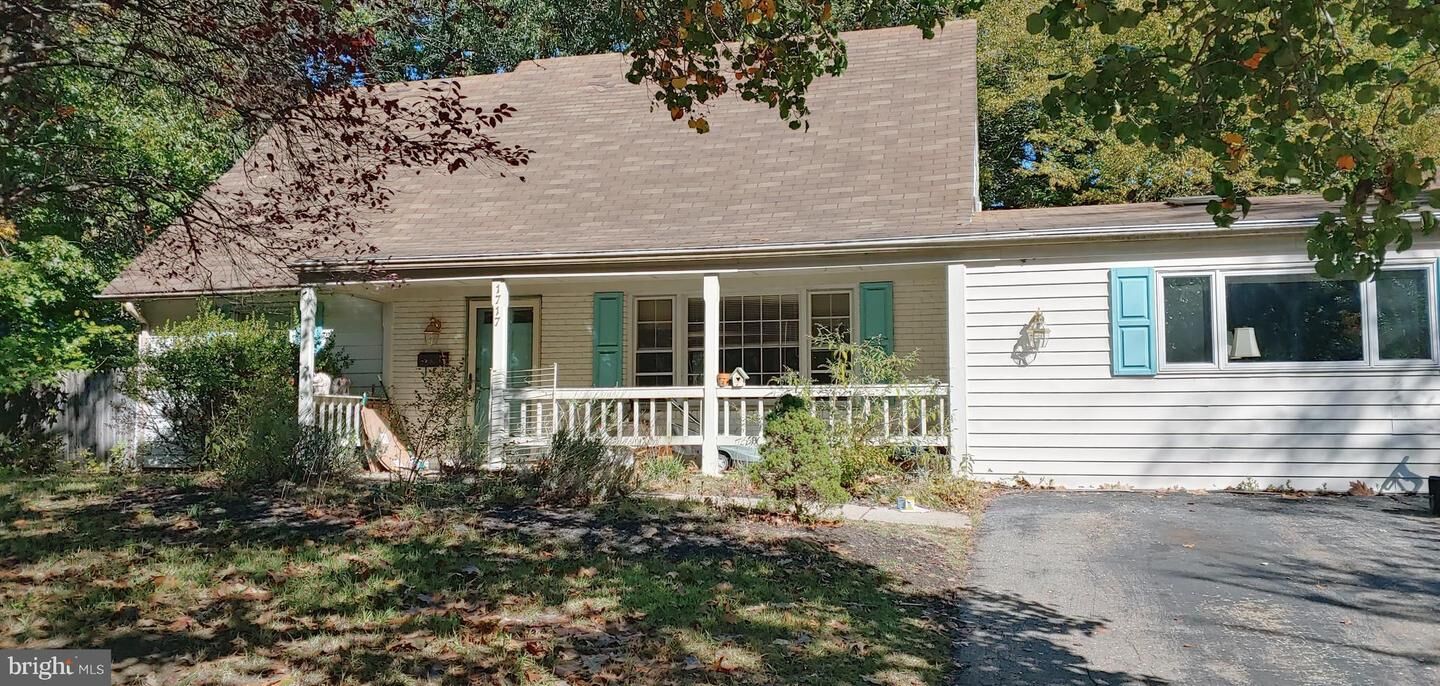 Property Photo:  1717 Crofton Parkway  MD 21114 