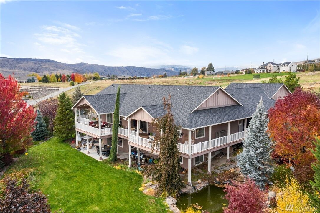 Property Photo:  658  Majestic View Drive  WA 98801 