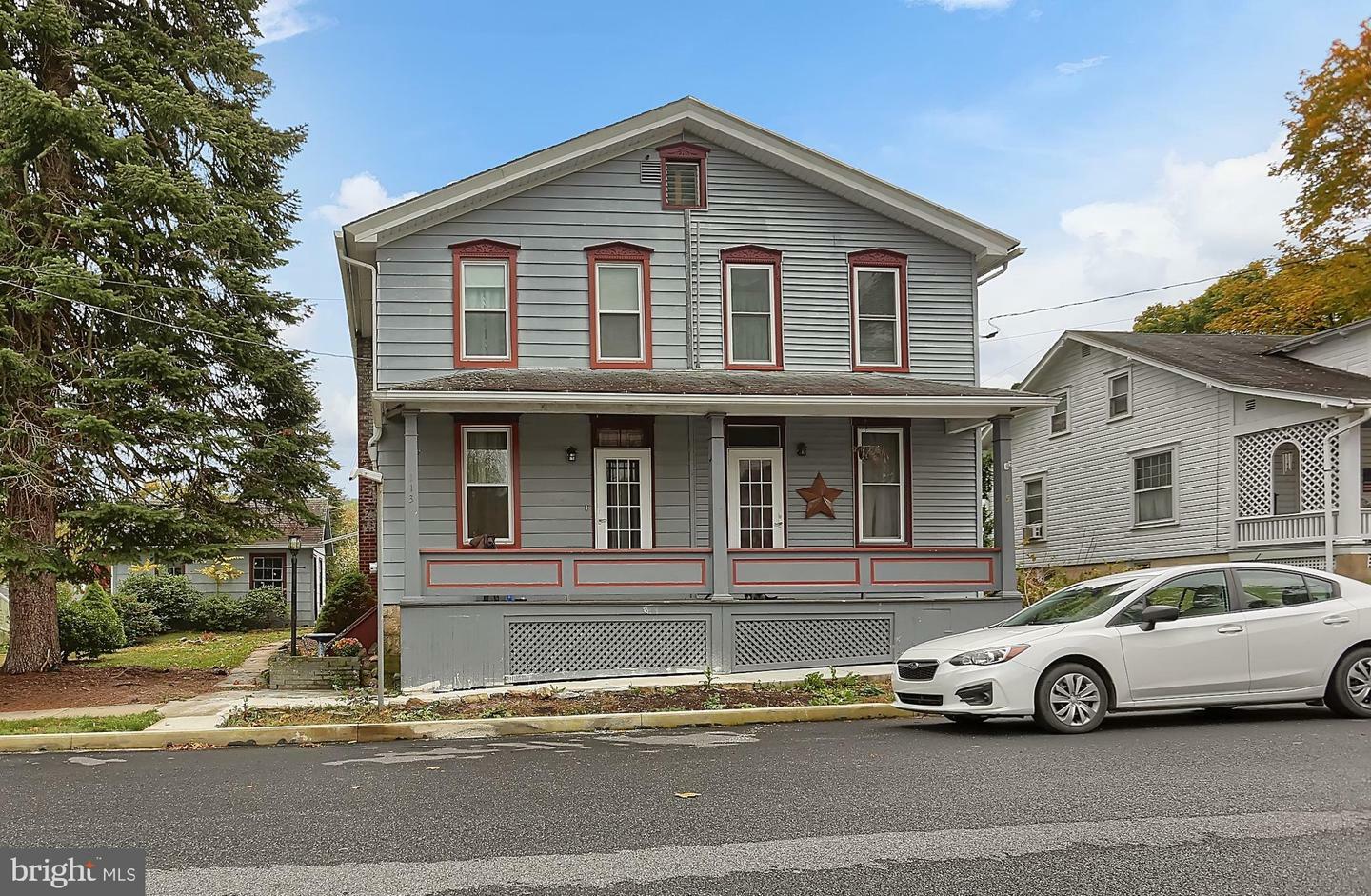 Property Photo:  113 W McClure Street  PA 17068 