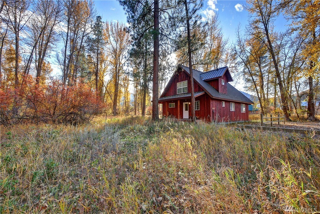 Property Photo:  614 Methow Valley Hwy N  WA 98856 