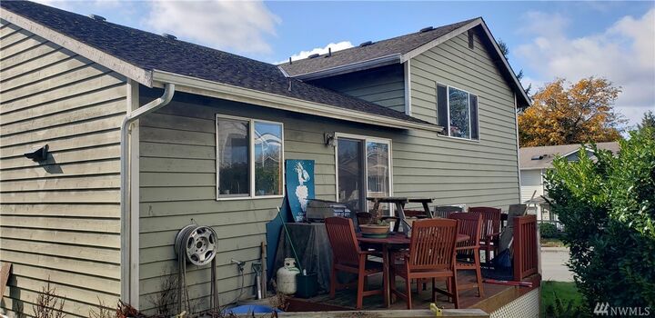 Property Photo:  5317  79th Avenue NE  WA 98270 
