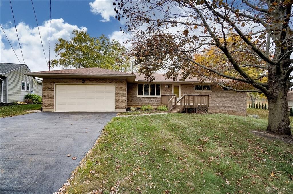 Property Photo: 953 Sylvan Shores Drive OH 45369
