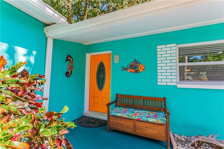 Property Photo:  200 Ontario Avenue  FL 34681 