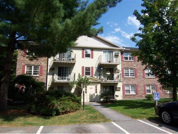 Property Photo:  2-21 Autumn Leaf Dr. 21  NH 03060 