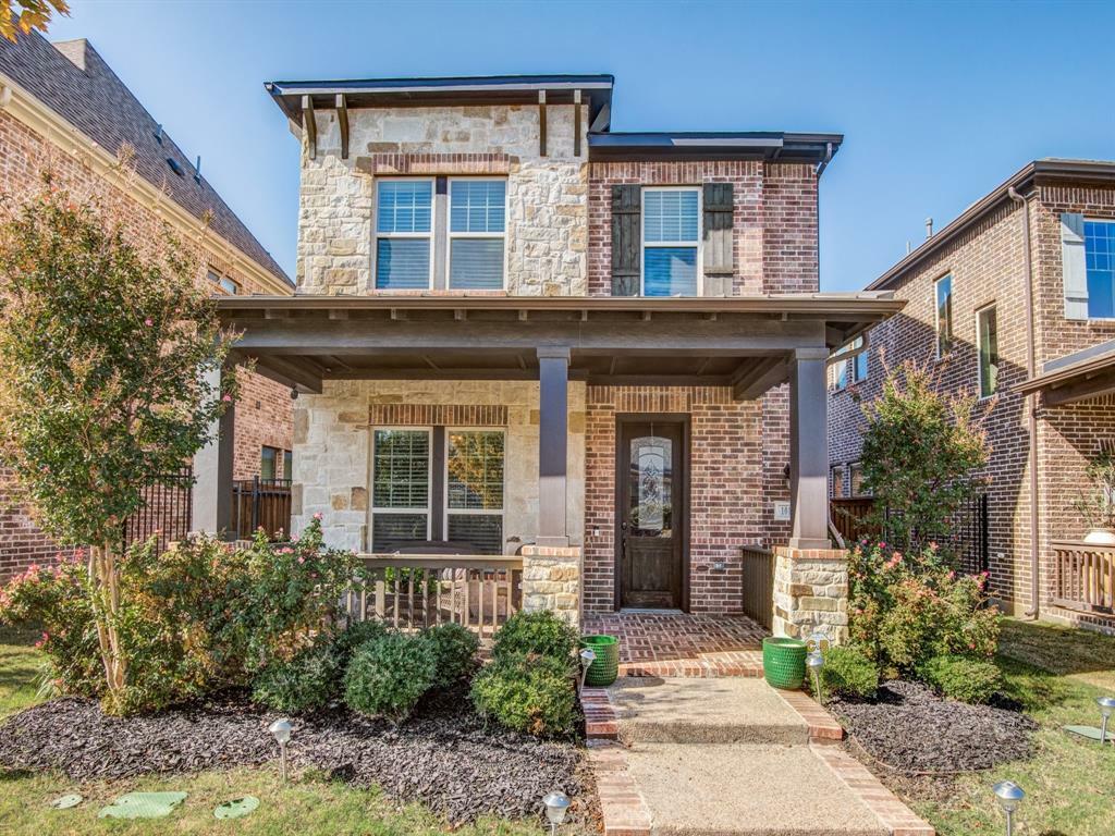 Property Photo: 1018 Lone Ivory Trail TX 76005