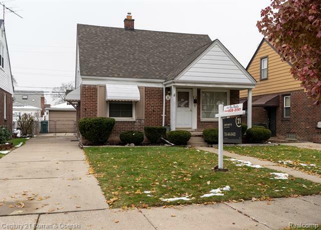 Property Photo:  3454 Raymond Ave  MI 48124 