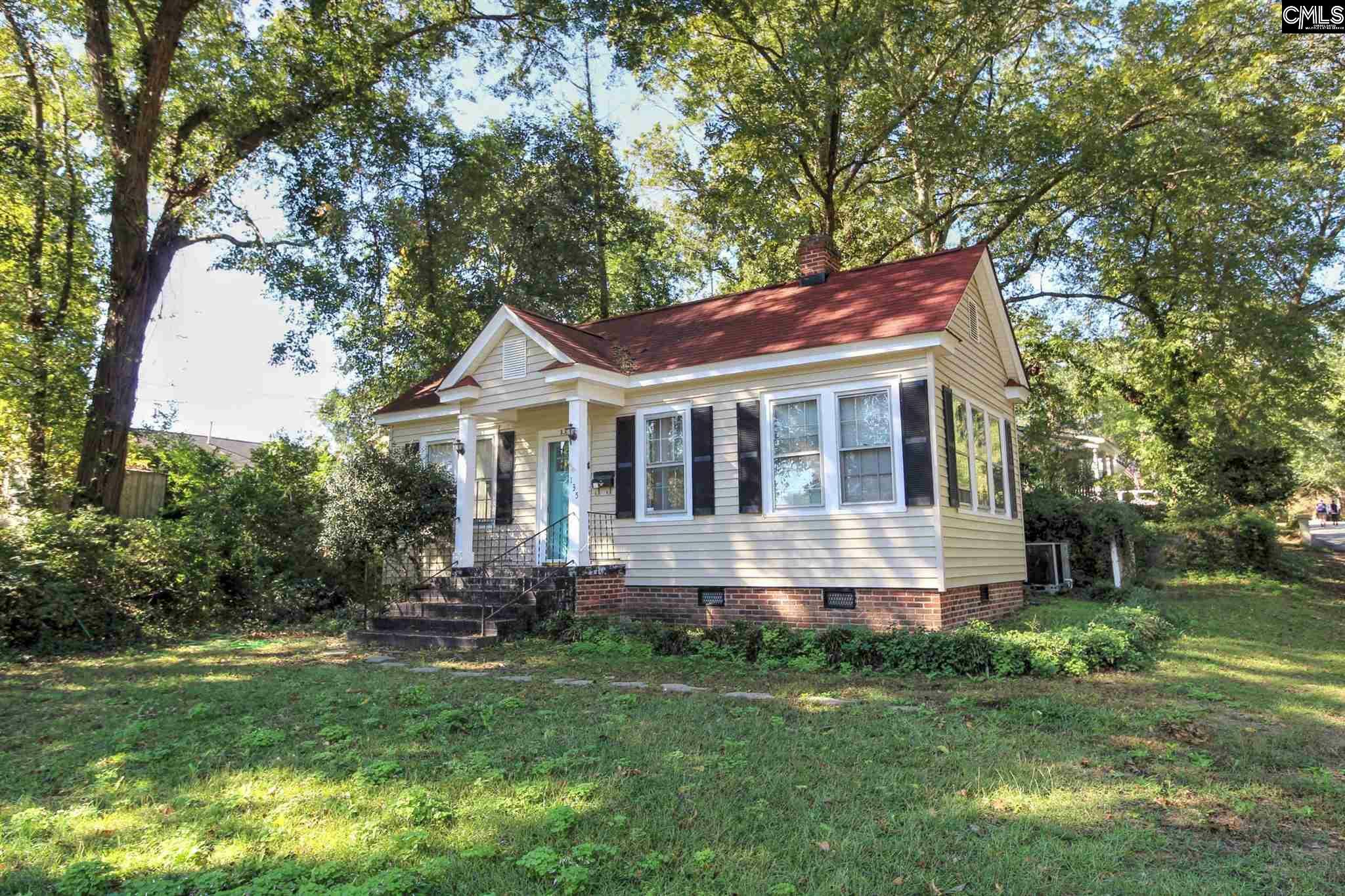 Property Photo:  135 S Ravenel  SC 29205 