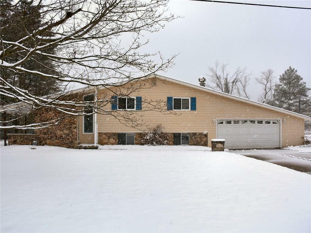 325 Maple Street  Conneaut Lake PA 16316 photo