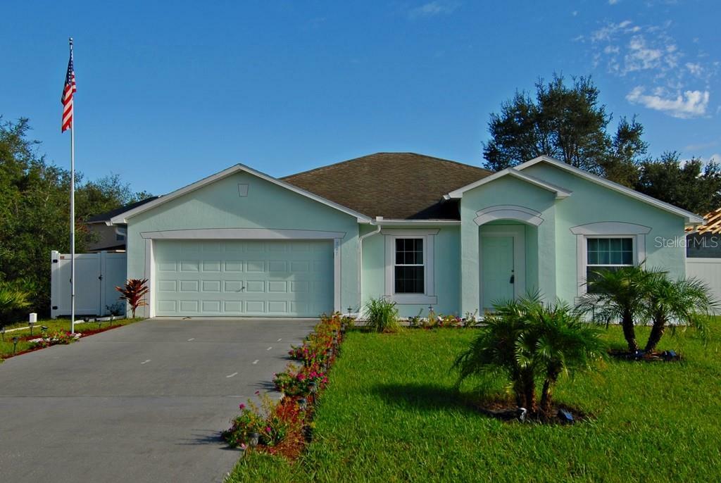 Property Photo:  307 Michigan Lane  FL 34759 