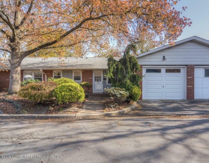 Property Photo:  377B Chatham Court 1002  NJ 08701 