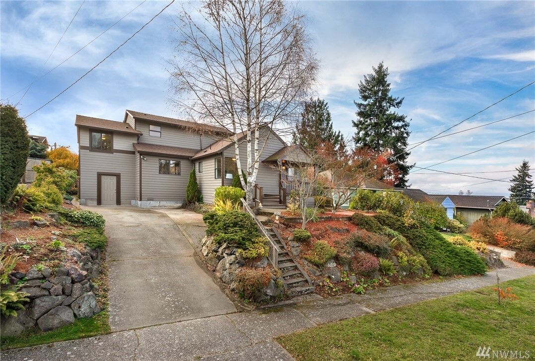 Property Photo: 3939 SW Rose Street WA 98136