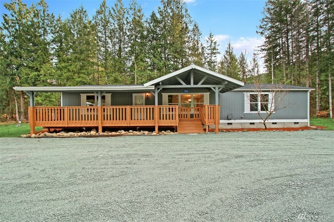 Property Photo:  7639 Logsdon Lane  WA 98237 