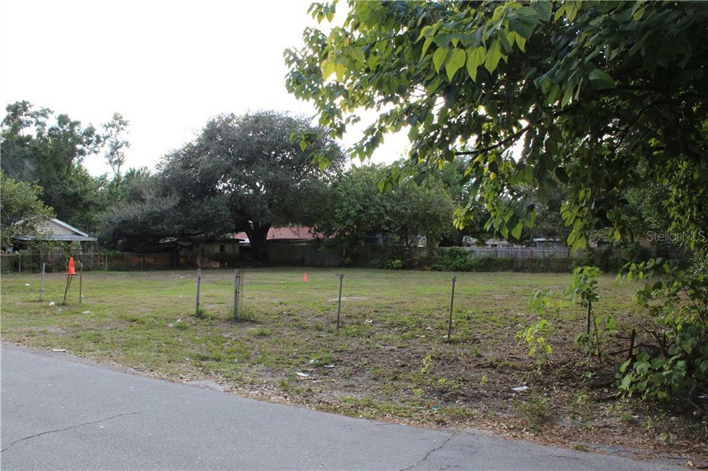 Property Photo:  10118 N Brooks Street  FL 33612 