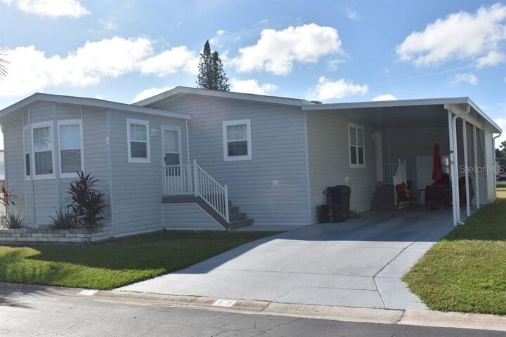 Property Photo:  17 Date Avenue  FL 34207 