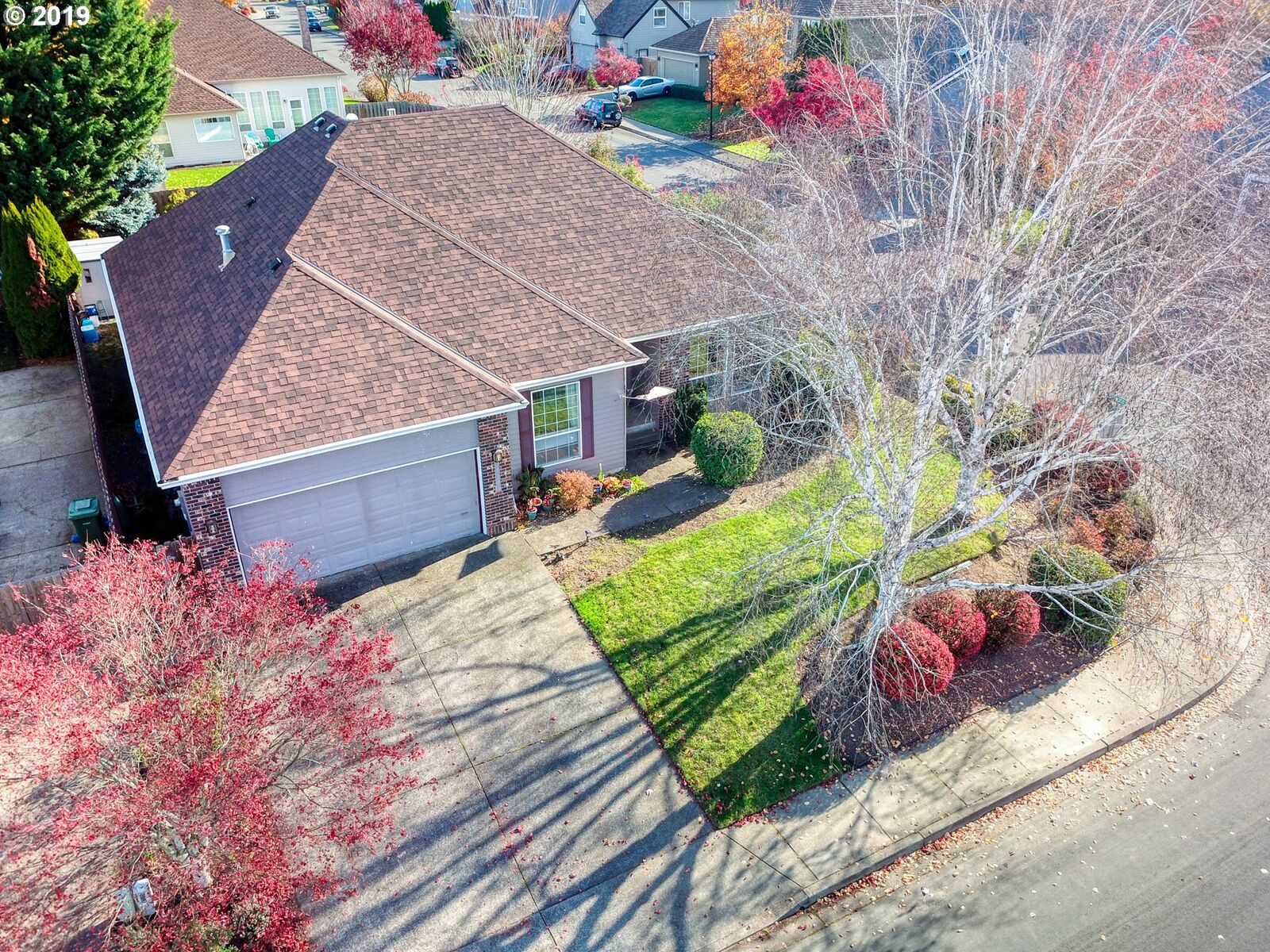 Property Photo:  29573 SW Camelot St  OR 97070 