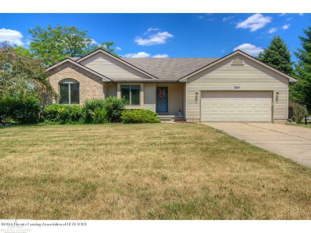 Property Photo: 305 E Herbison MI 48820