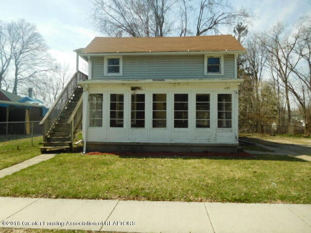 Property Photo: 1127 Camp Street MI 48906