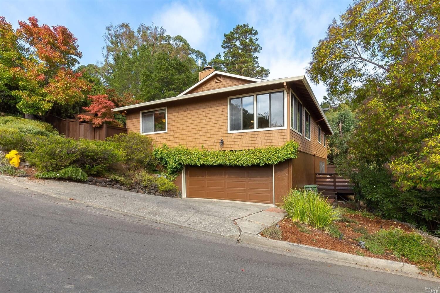Property Photo:  11 Elkhorn Way  CA 94960 