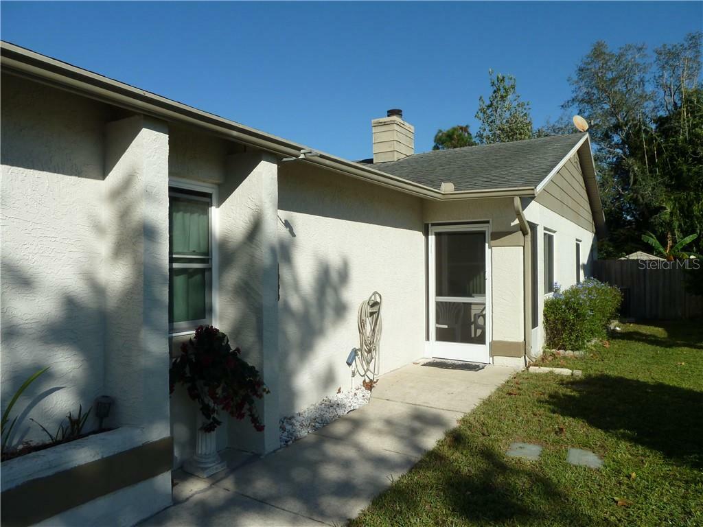 Property Photo:  1211 Spring Lite Way  FL 32825 