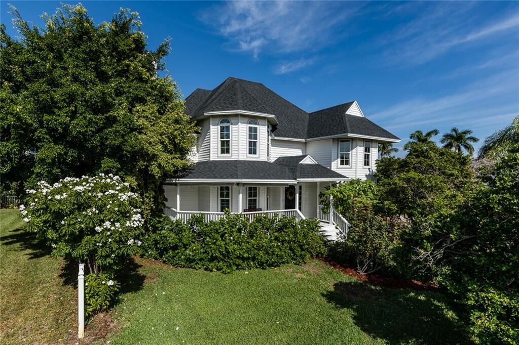 Property Photo: 677 Cortez Drive FL 33715
