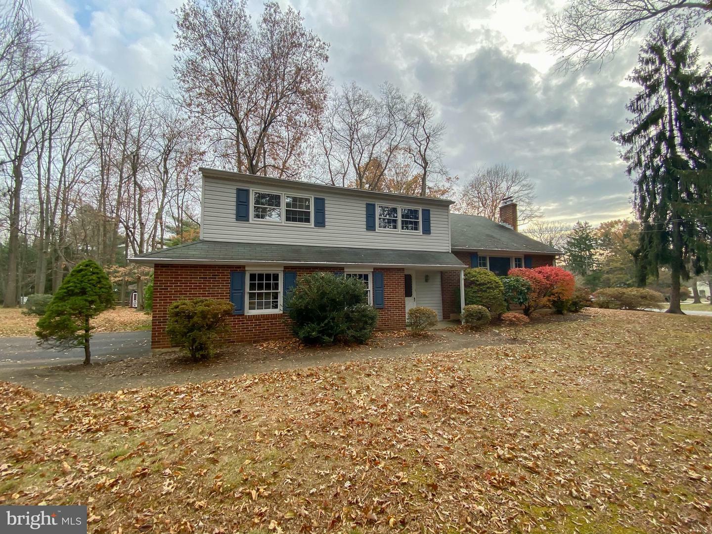 Property Photo: 414 Scott Lane PA 19086
