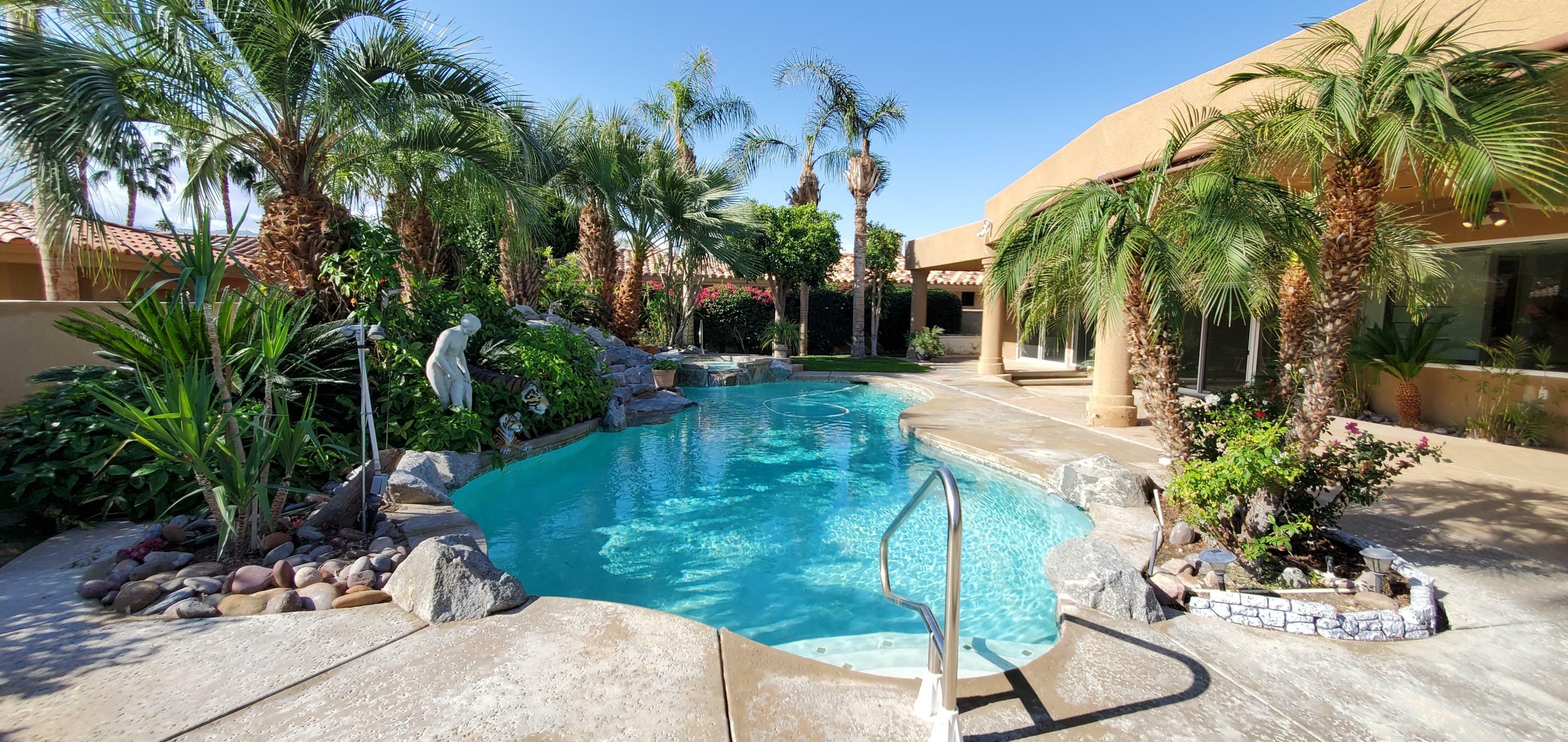 Property Photo: 77105 Shasta Lane CA 92210