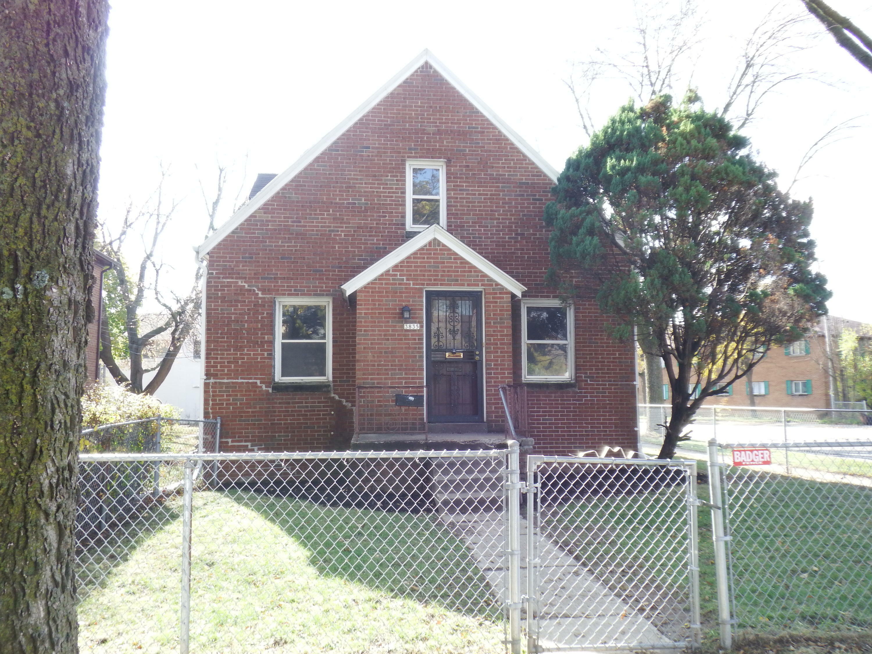 Property Photo:  3835 W Fairmount Ave  WI 53209 