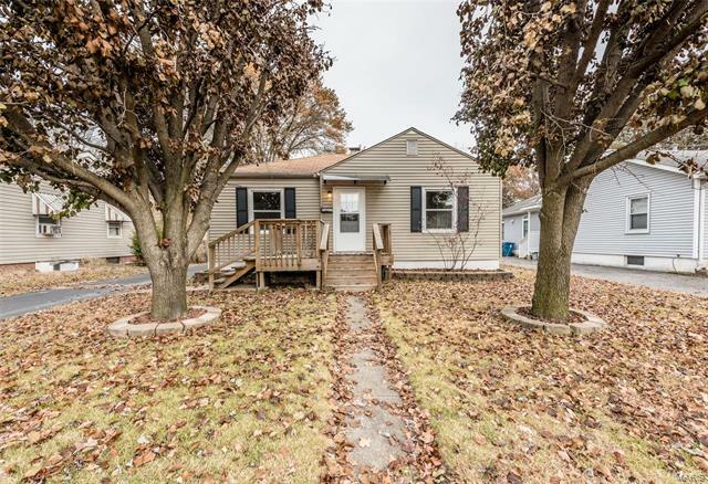 Property Photo: 567 10th Street 62095