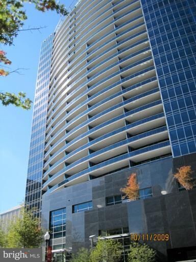 Property Photo:  1881 Nash Street N 2004  VA 22209 