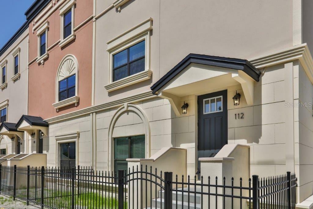 Property Photo:  3421 Horatio Street W 112  FL 33609 