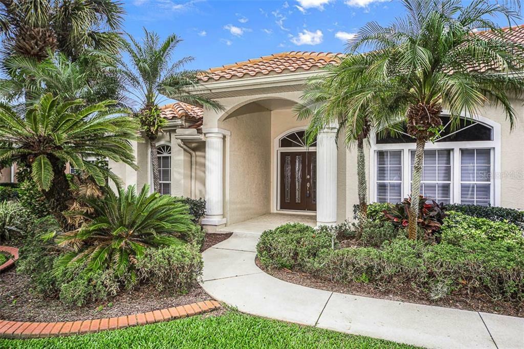 Property Photo: 615 Khyber Lane FL 34293