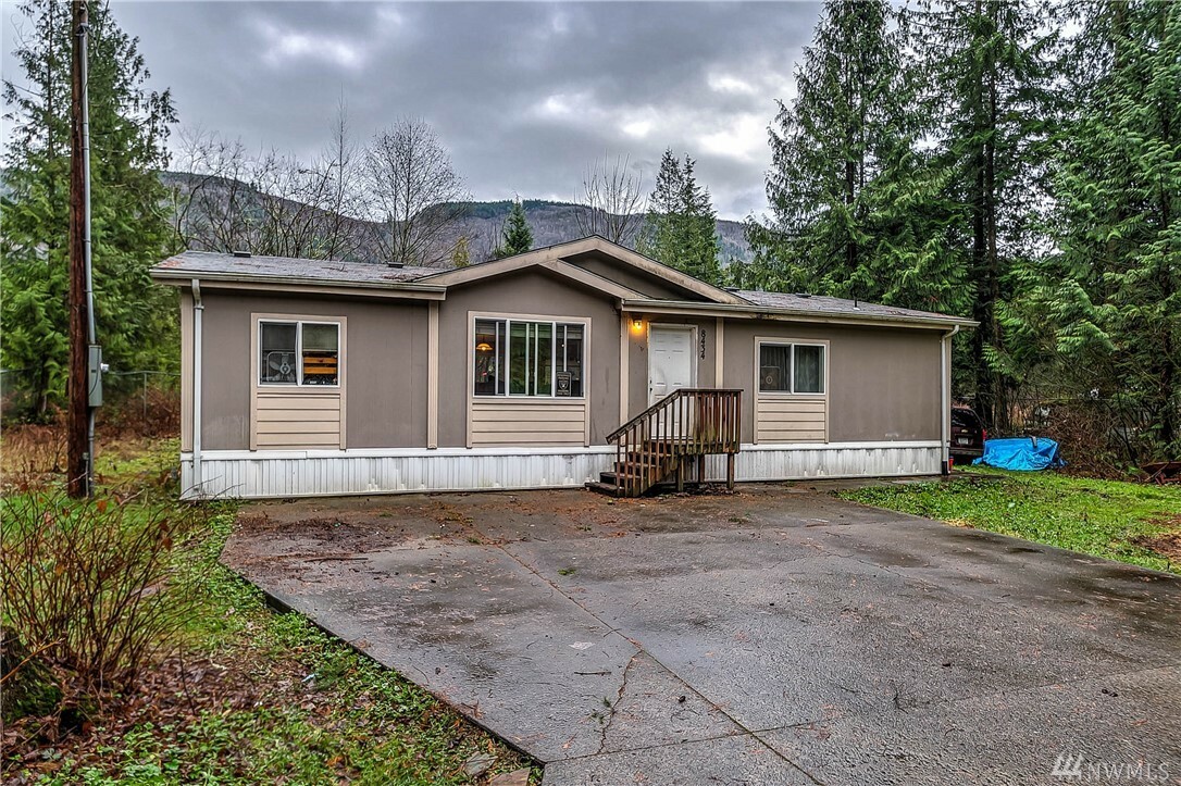 Property Photo: 8434 Golden Valley Dr WA 98266