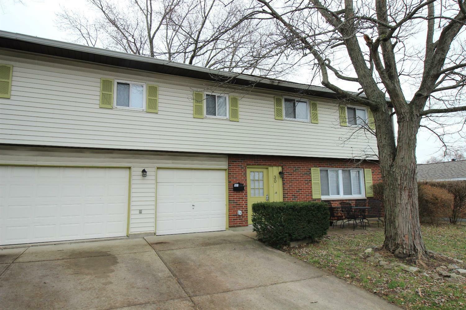 30 Royal Dr  Springboro OH 45066 photo