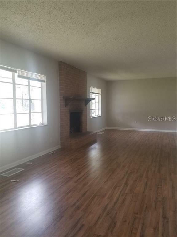 Property Photo: 1329 Margate Avenue FL 32803
