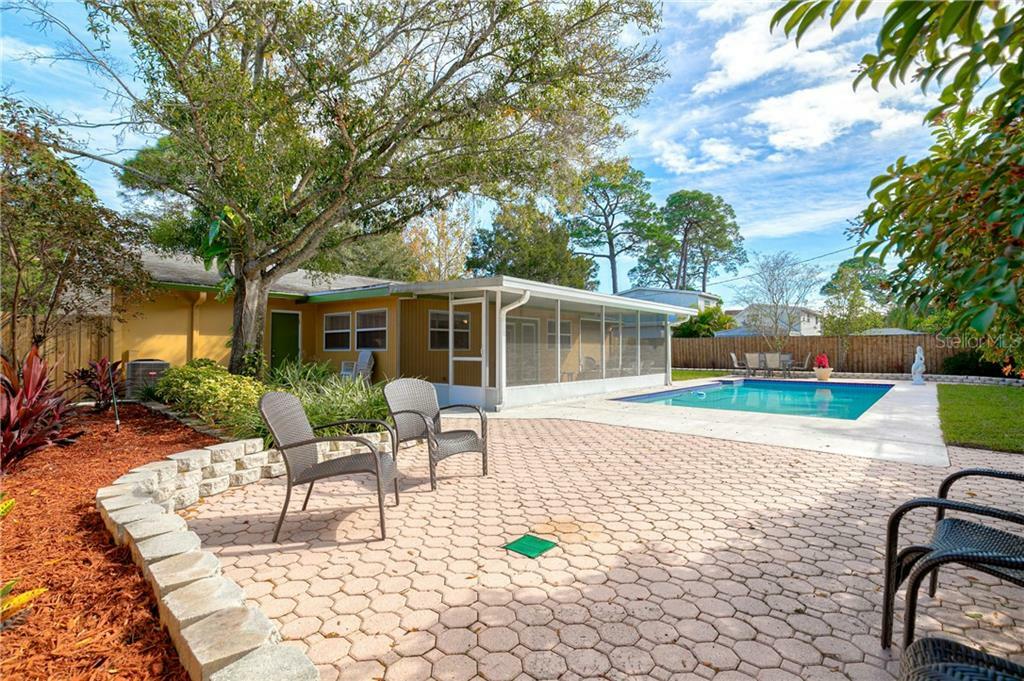 Property Photo:  15526 Bedford Circle W  FL 33764 