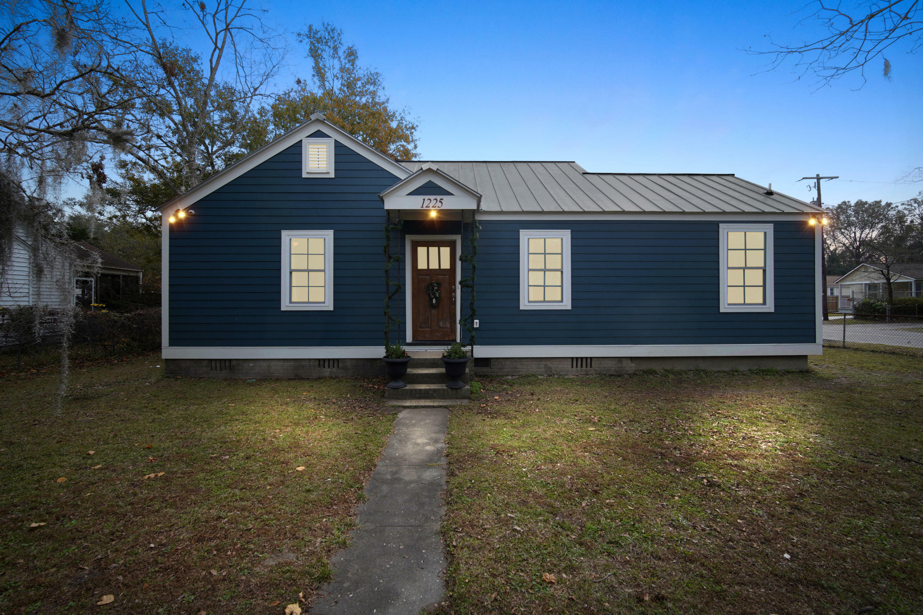 Property Photo:  1225 Yeamans Hall Road  SC 29410 