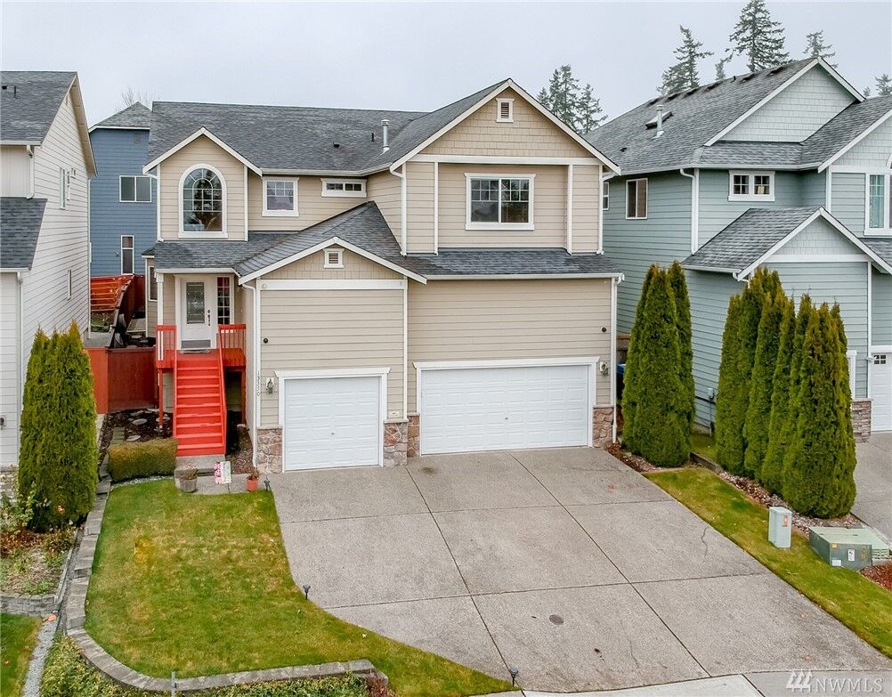 Property Photo:  13330 SE 311th Place  WA 98092 