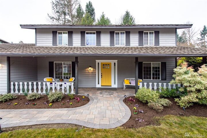 Property Photo:  15051 SE Fairwood Blvd  WA 98058 