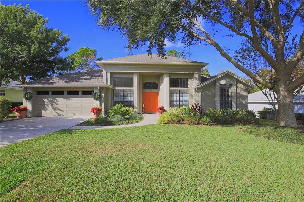 Property Photo:  830 Palm Cove Drive  FL 32835 