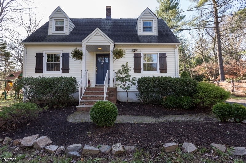 Property Photo:  41 Brookside Ln  NJ 07922 