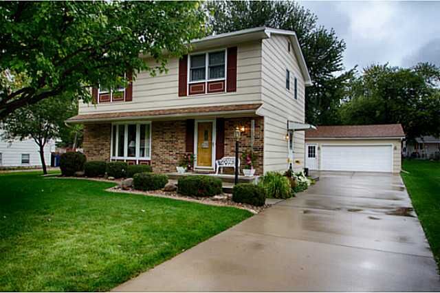 Property Photo:  4421 71st Street  IA 50322 