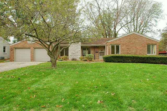 Property Photo: 7118 Sunset Terrace IA 50324