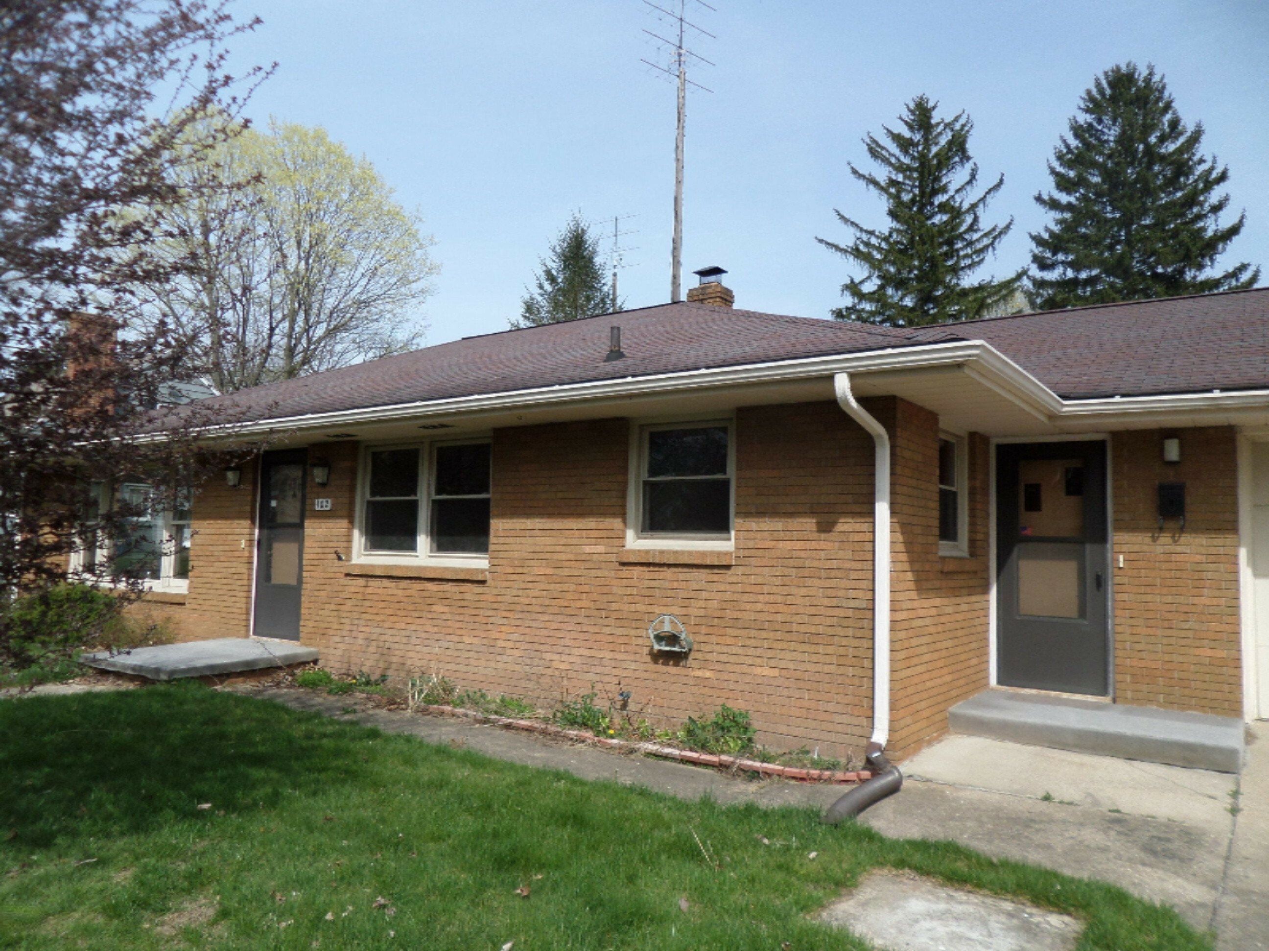 Property Photo:  102 Chippewa Street  MI 49107 