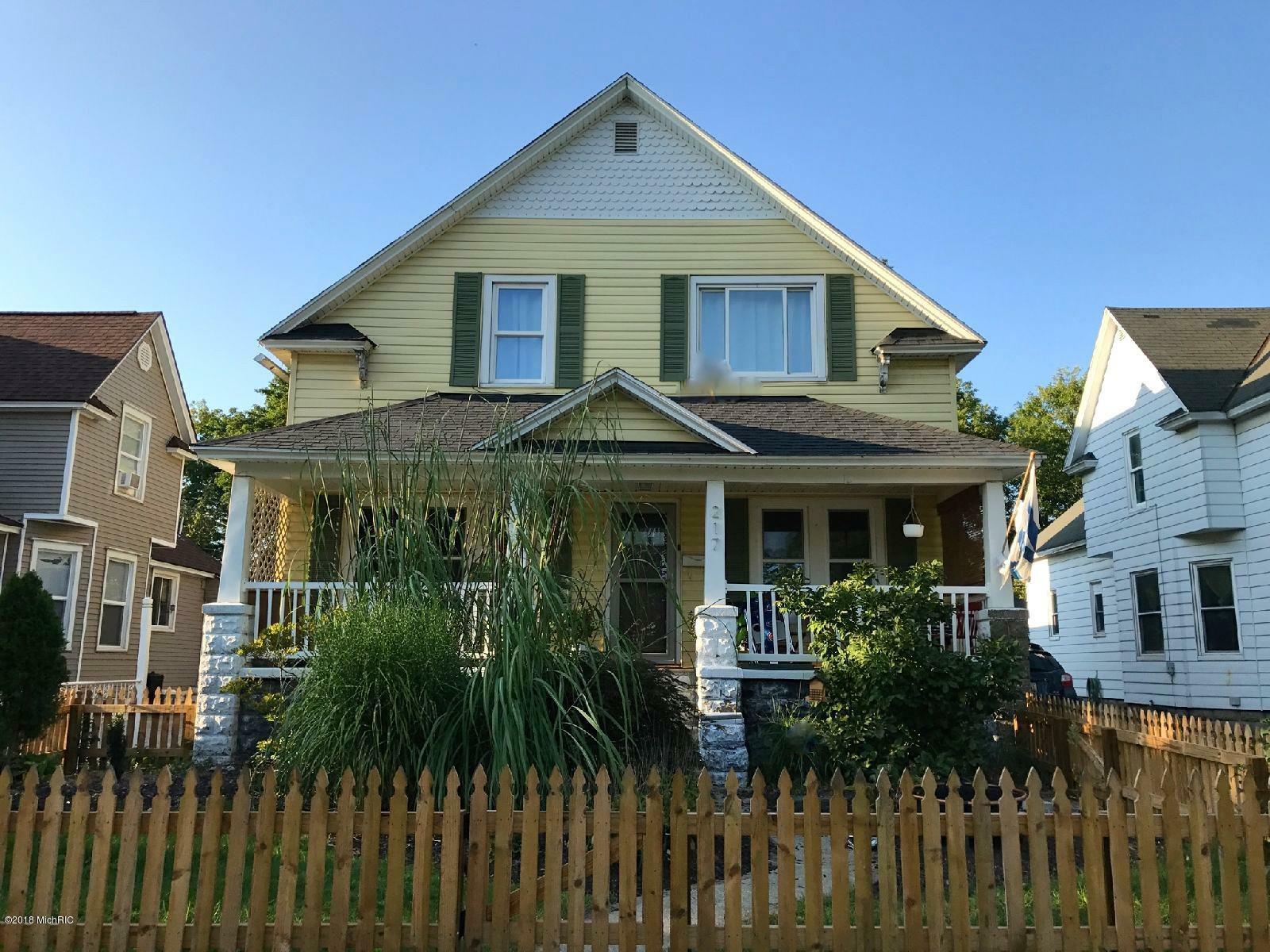 Property Photo:  217 W 16th Street  MI 49423 