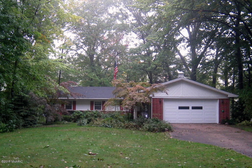 Property Photo: 16159 Suffolk Drive MI 49456