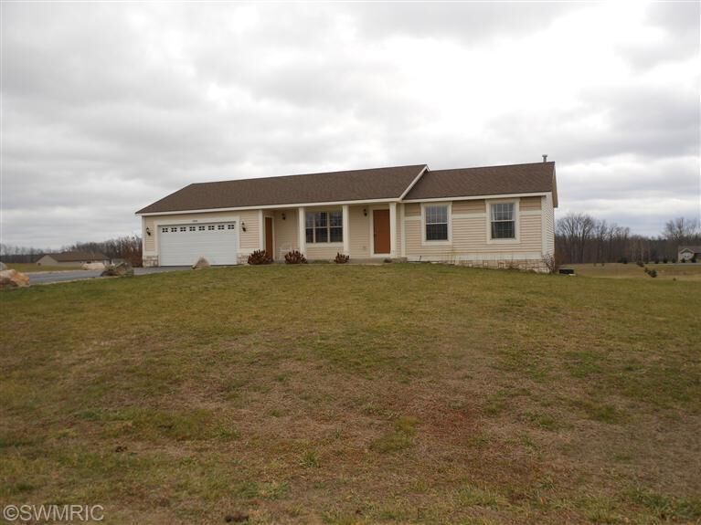 Property Photo:  3456 Lone Oak Lane  MI 49323 