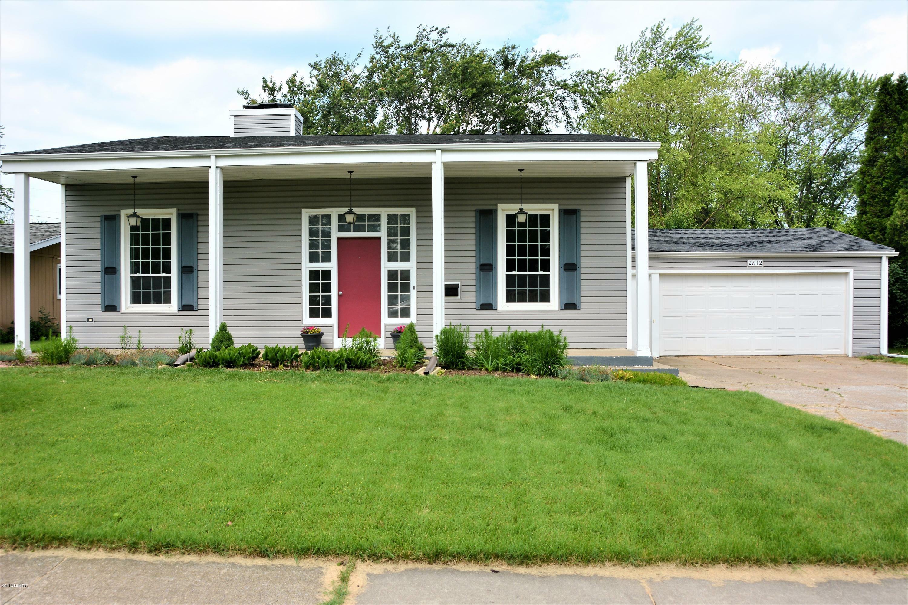 Property Photo:  2812 Sunnydale Drive  MI 49085 