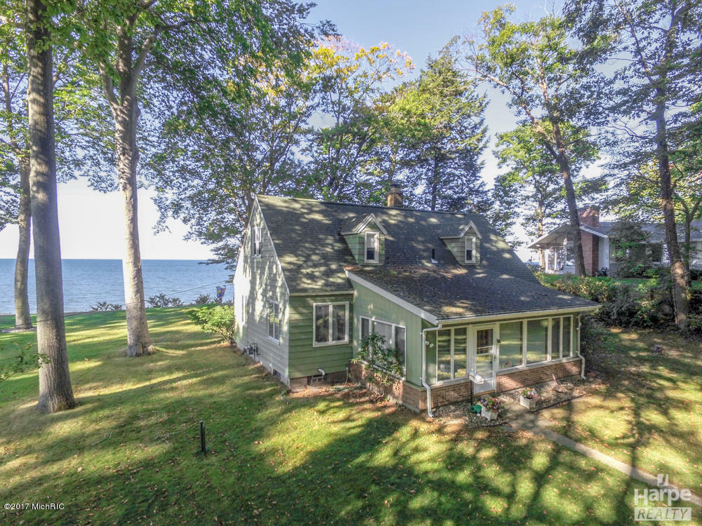 Property Photo:  2163 Scenic Drive  MI 49445 